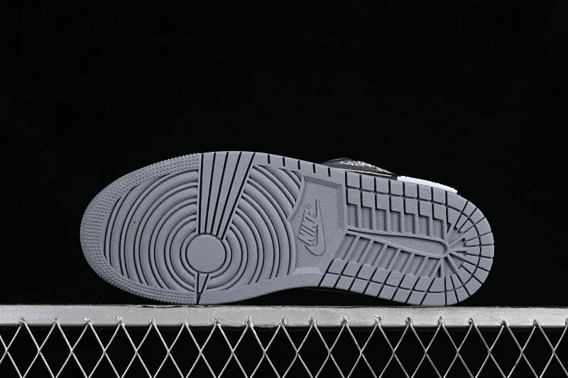 All categories Air Jordan Jordan series basketball shoes Air Jordan 1 Low Air Jordan 1 Low AJ1 Joe 1 Panda Prank Modern Wei Realm Gray Series Black and Silver Gray Low-top Cultural and Casual Shoes 553560-053